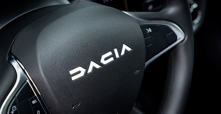 lenkrad-extreme Dacia Extreme: Top-Ausstattung für Abenteuer-Fans