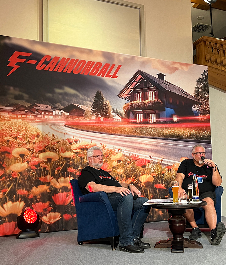 e-cannonball2023-02 Dacia Unlimited Team Electric mit am Start