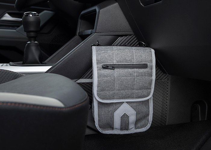 1517946-3gynol2d57-rmediumx2