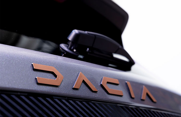 Nouveau-Dacia-Bigster-TCe-130-4×4-Extreme-Gris-Schiste-(17) Bigster