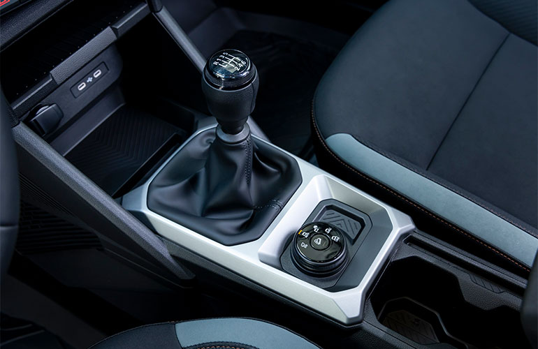 Nouveau-Dacia-Bigster-TCe-130-4×4-Extreme-Gris-Schiste-(31) Bigster