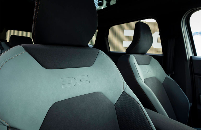 Nouveau-Dacia-Bigster-TCe-130-4×4-Extreme-Gris-Schiste-(35) Bigster