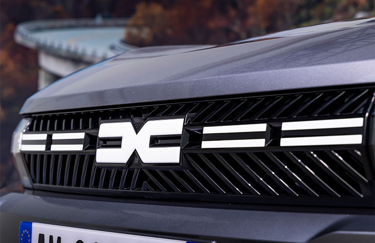 Nouveau-Dacia-Bigster-TCe-130-4×4-Extreme-Gris-Schiste-(9) Bigster