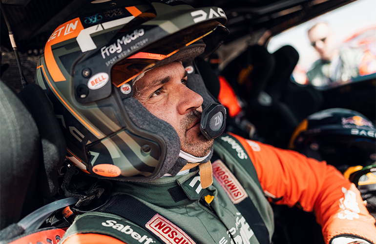 Du-rythme,-du-collectif-et-des-apprentissages-pour-les-Dacia-Sandriders-au-Rallye-Dakar Loeb/Lurquin