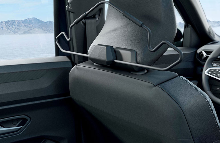 dacia-bigster-db3l1-accessories-012 Cleveres Zubehör YouClip